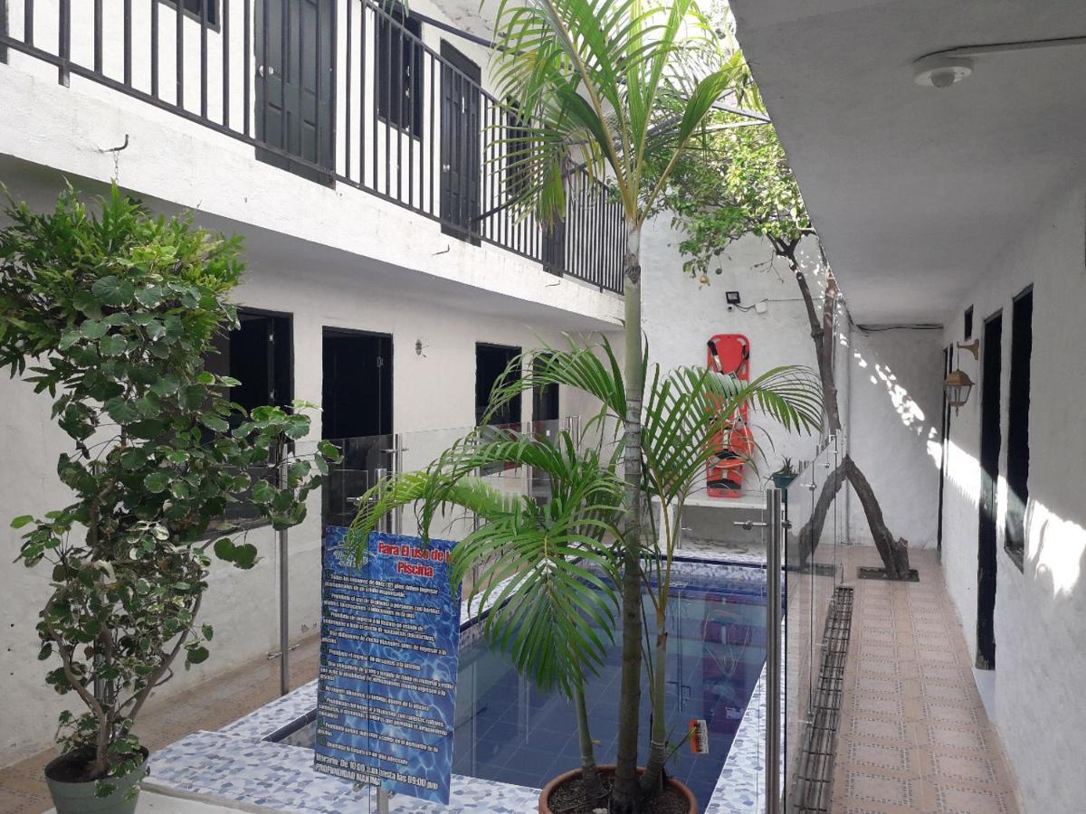 Hotel Casa Flor De Liz à Villavieja Extérieur photo